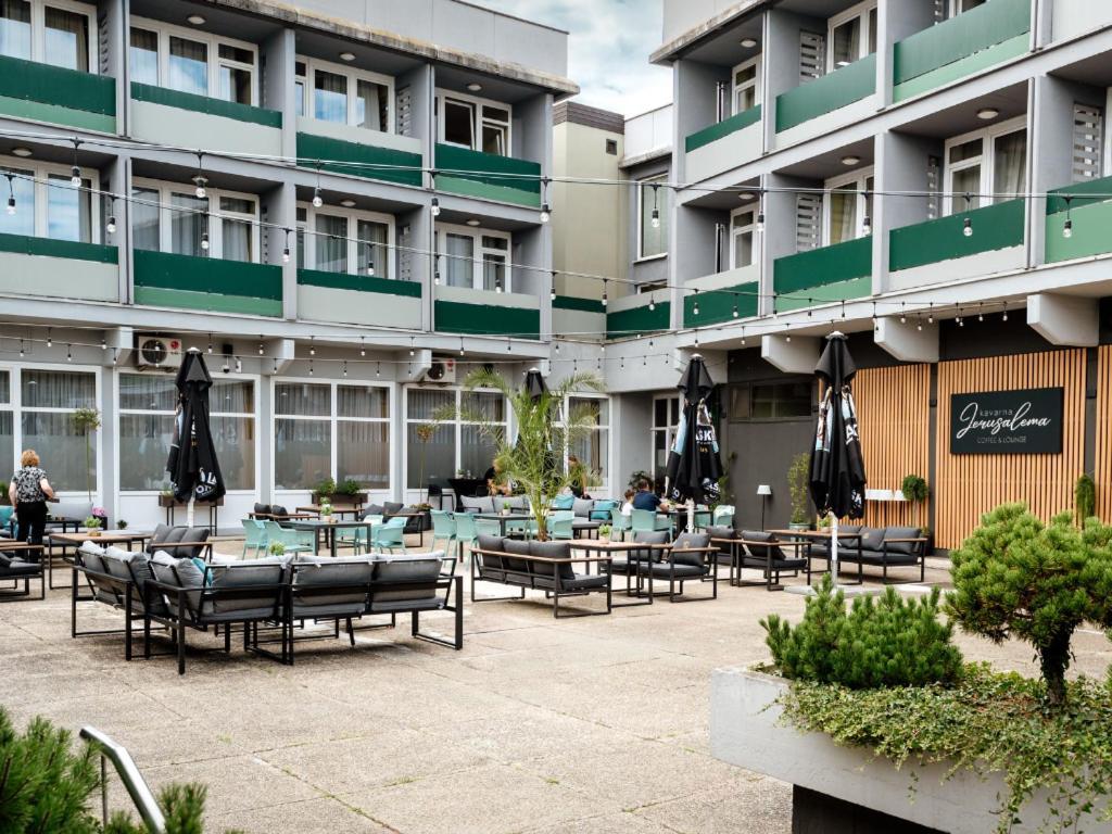 Hotel Jeruzalem Ljutomer Exteriör bild